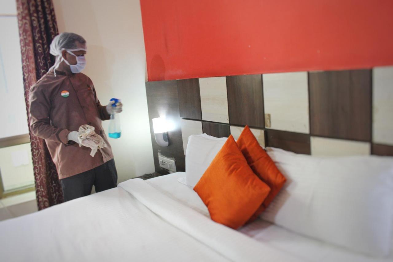 Hotel Park Lagoon Puri Ngoại thất bức ảnh