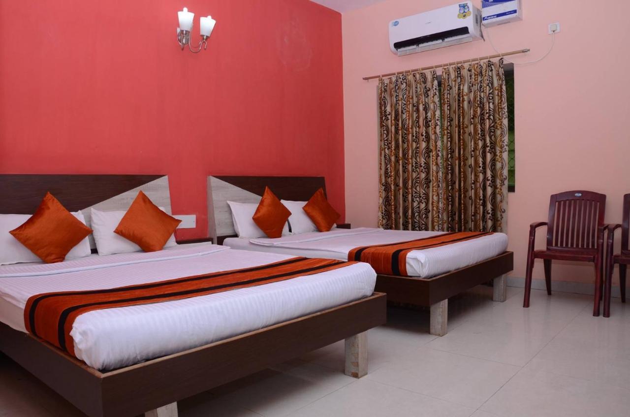 Hotel Park Lagoon Puri Ngoại thất bức ảnh