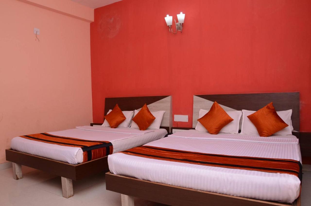 Hotel Park Lagoon Puri Ngoại thất bức ảnh
