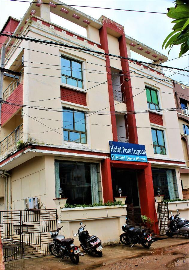 Hotel Park Lagoon Puri Ngoại thất bức ảnh