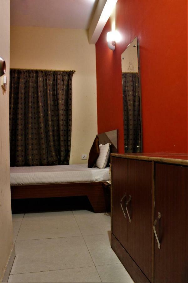 Hotel Park Lagoon Puri Ngoại thất bức ảnh