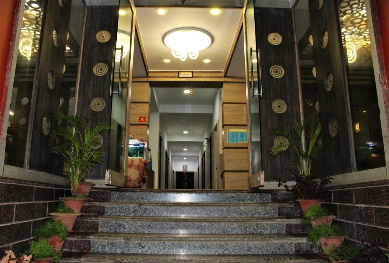 Hotel Park Lagoon Puri Ngoại thất bức ảnh