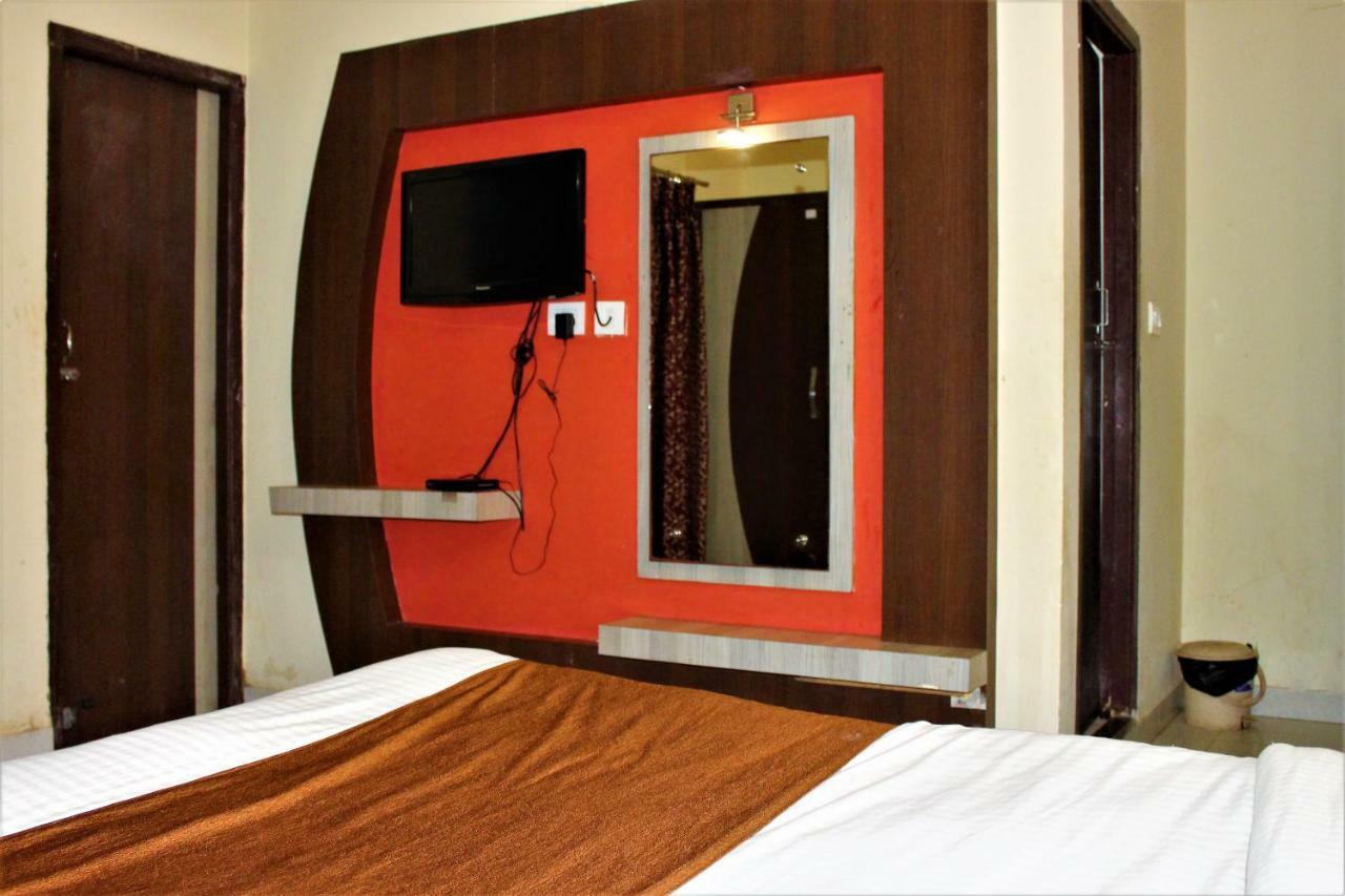Hotel Park Lagoon Puri Ngoại thất bức ảnh