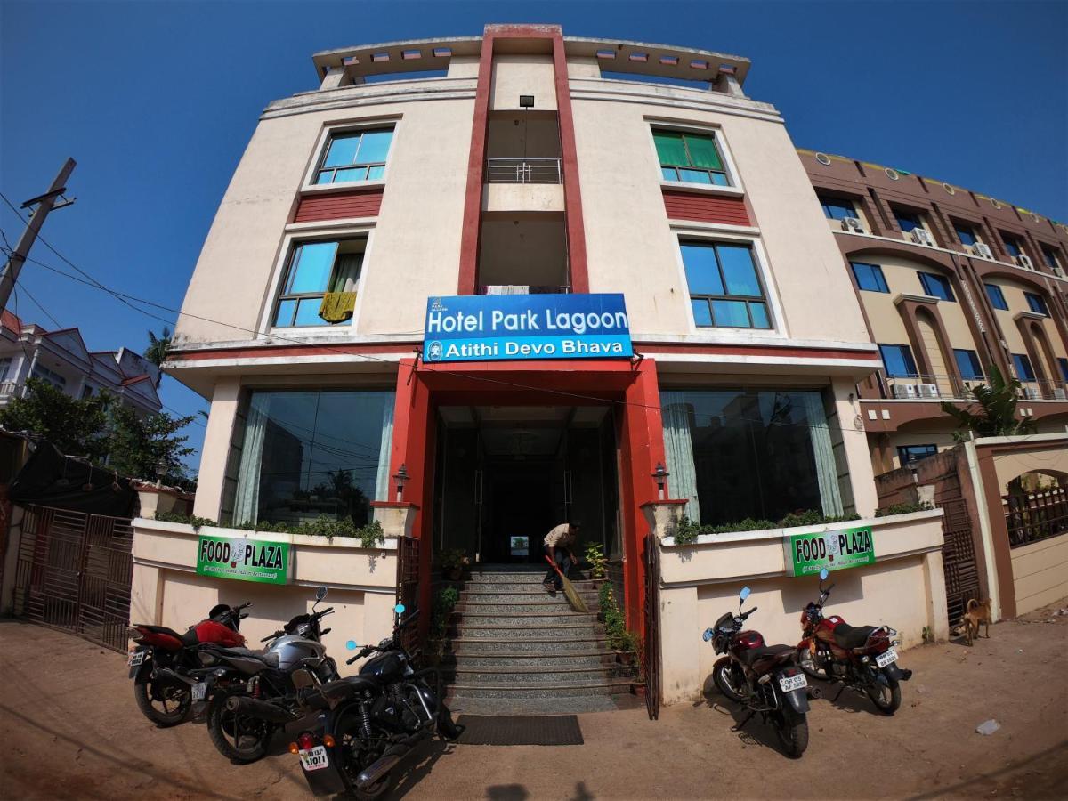 Hotel Park Lagoon Puri Ngoại thất bức ảnh